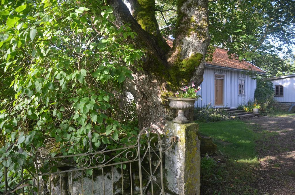 Naestegarden Bed & Breakfast Sätuna Exterior foto